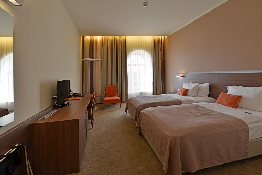 Hotel Budweis Ngoại thất bức ảnh