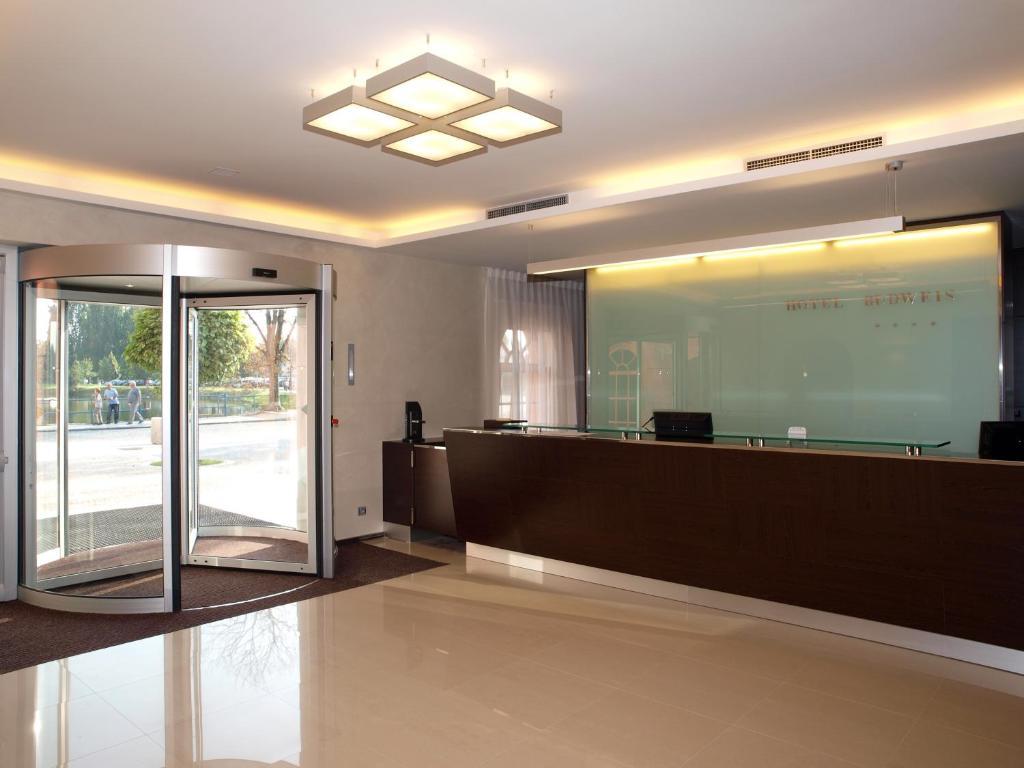 Hotel Budweis Ngoại thất bức ảnh