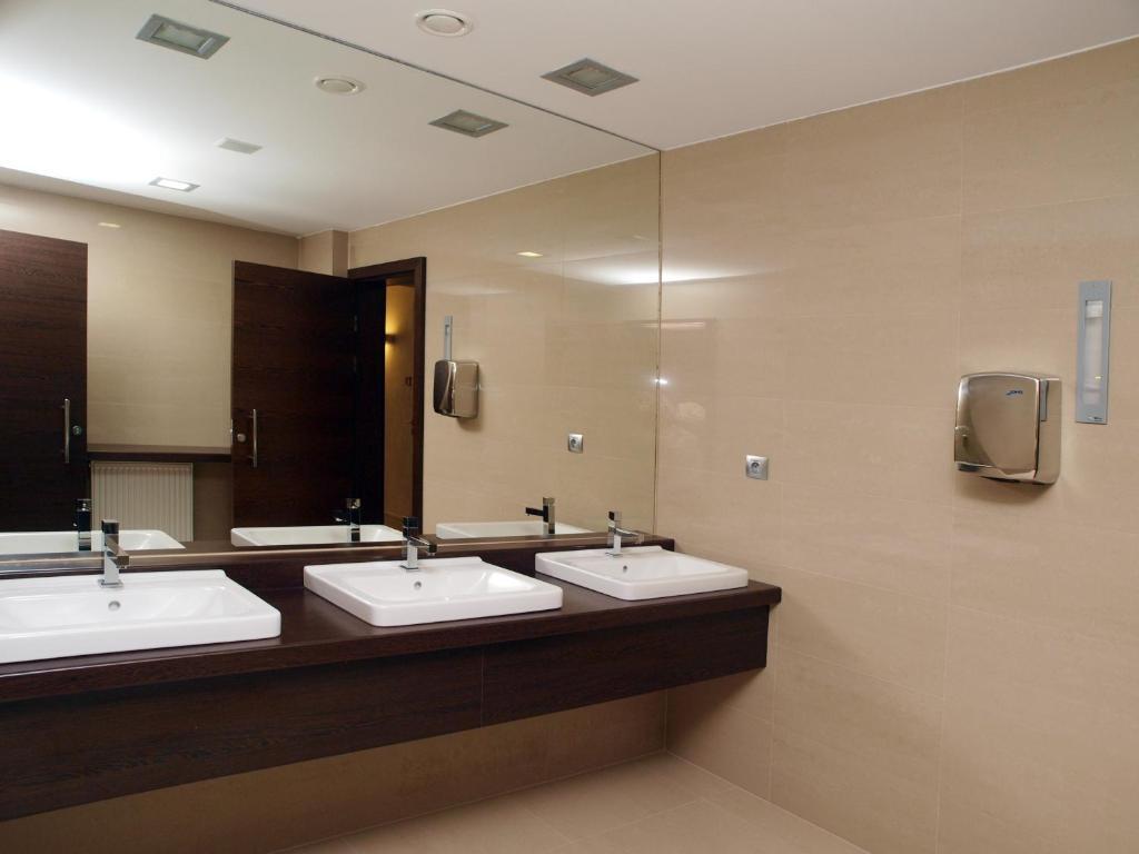 Hotel Budweis Ngoại thất bức ảnh